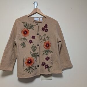 Alfred Dunner Wool Floral Embroidered cardigan Beige 3/4 Sleeve – Size L